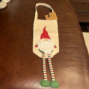 Eccolo Holiday Gnome Wine Bag - Red, Green, Cream